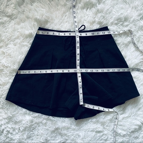 SOLD NWT Lush Black Lace Up Front Skort M - Picture 10 of 10
